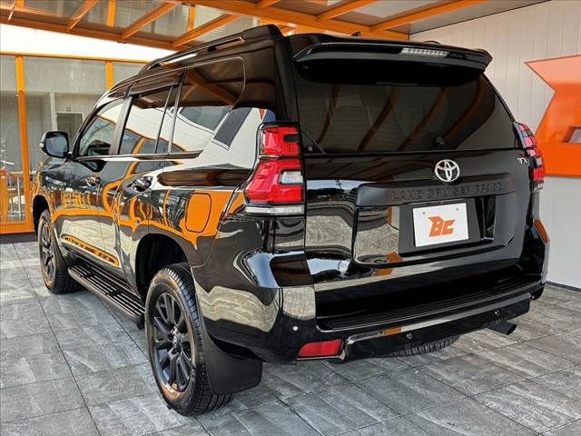 TOYOTA LANDCRUISER PRADO 2023 Image 31