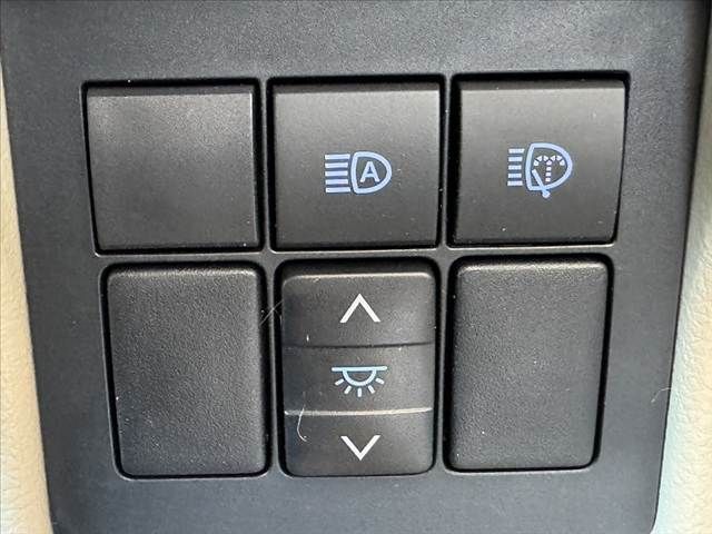 TOYOTA LANDCRUISER PRADO 2023 Image 31