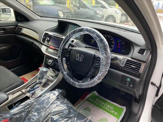 HONDA ACCORD HYBRID 2013 Image 31
