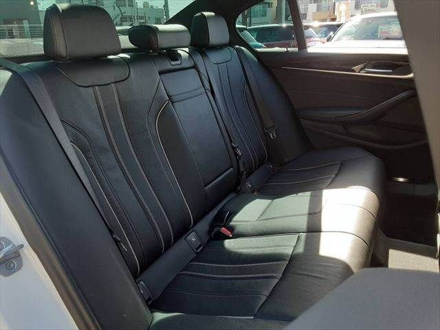 BMW 5SERIES SEDAN 2017 Image 31