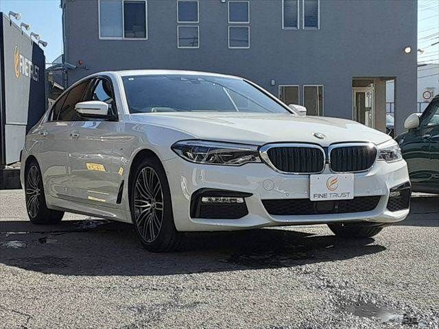 BMW 5SERIES SEDAN 2017 Image 31