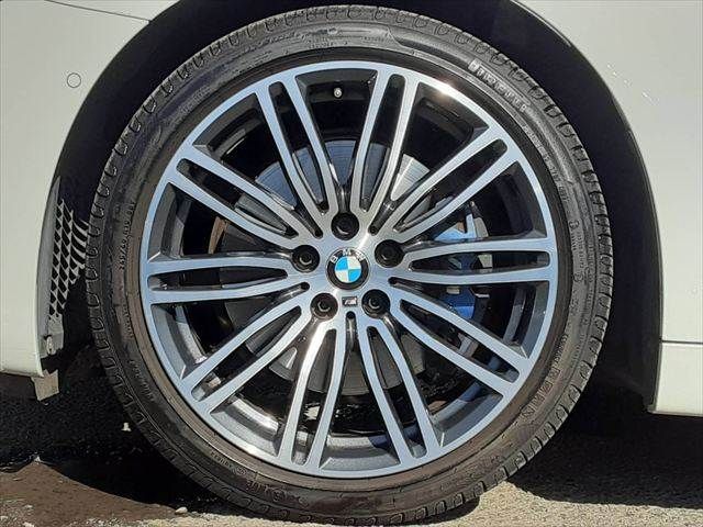 BMW 5SERIES SEDAN 2017 Image 31