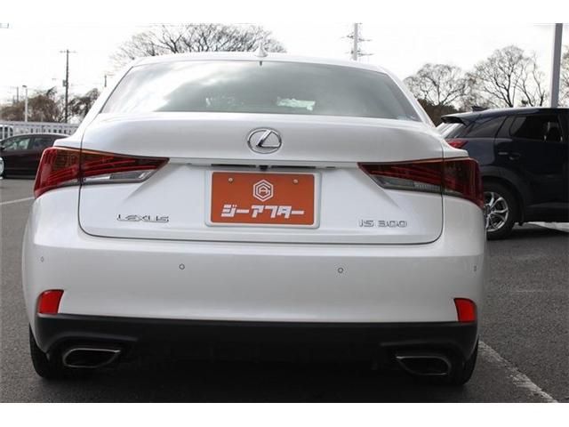 TOYOTA LEXUS IS300 2018 Image 31