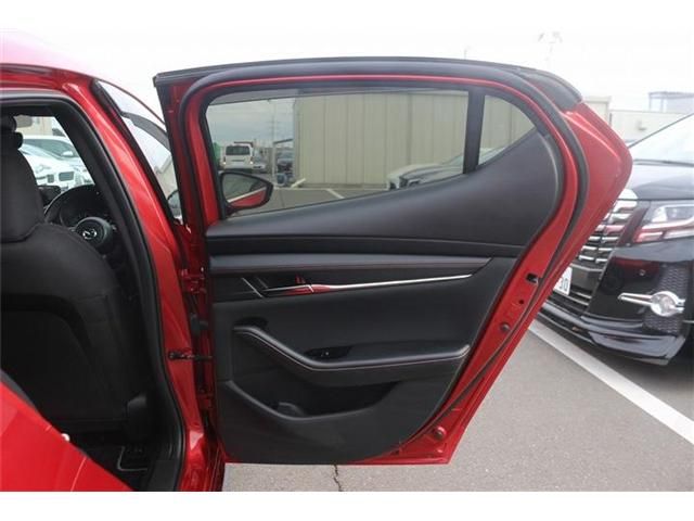 MAZDA 3 FASTBACK 2023 Image 31