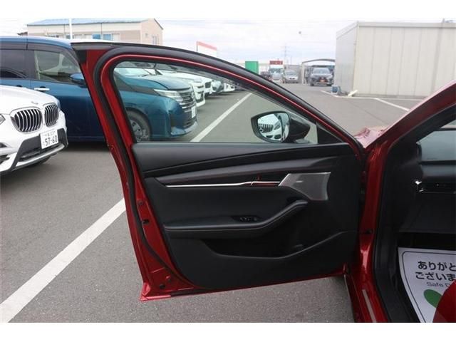 MAZDA 3 FASTBACK 2023 Image 31