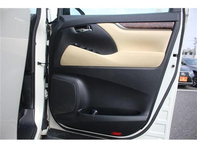 TOYOTA ALPHARD HYBRID 4WD 2020 Image 31