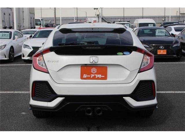 HONDA CIVIC HATCHBACK 2018 Image 31