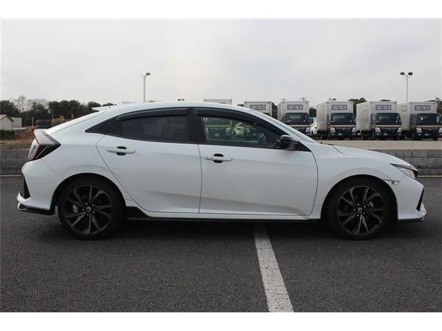 HONDA CIVIC HATCHBACK 2018 Image 31