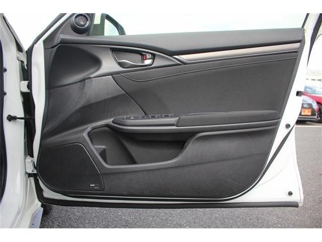 HONDA CIVIC HATCHBACK 2018 Image 31