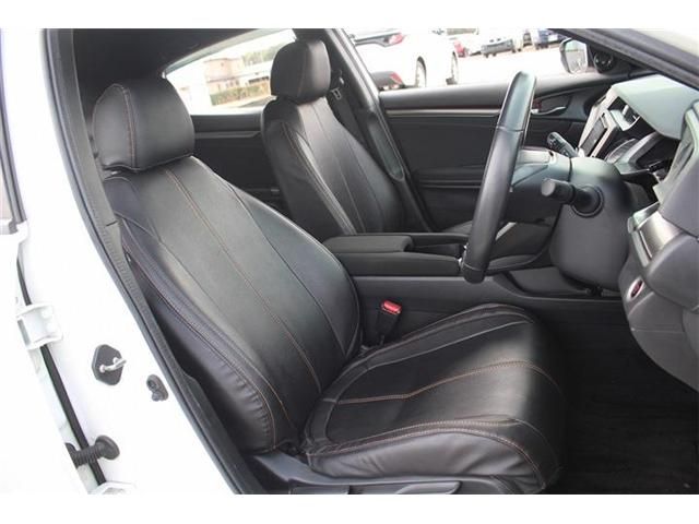 HONDA CIVIC HATCHBACK 2018 Image 31