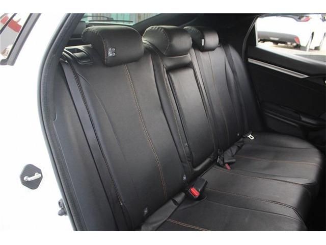 HONDA CIVIC HATCHBACK 2018 Image 31