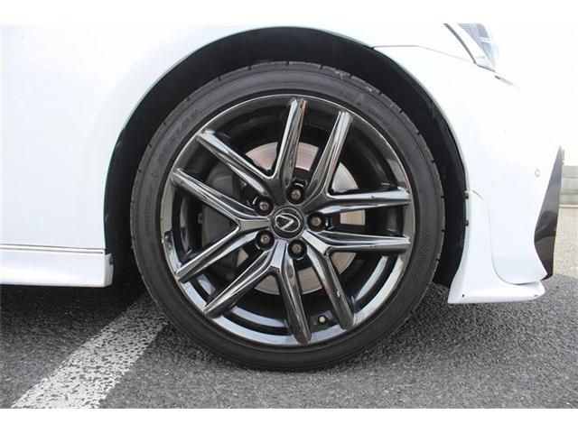 TOYOTA LEXUS IS350 2019 Image 31