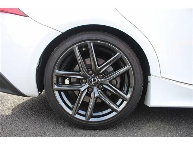 TOYOTA LEXUS IS350 2019 Image 31