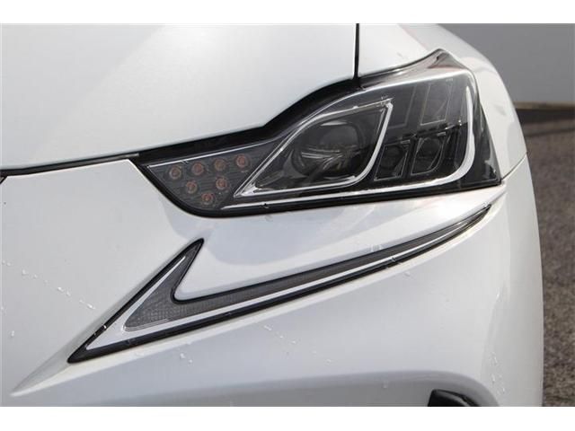 TOYOTA LEXUS IS350 2019 Image 31