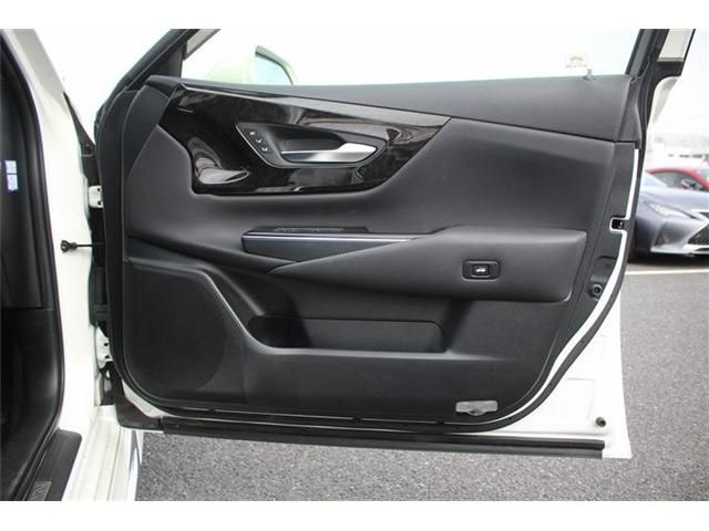 TOYOTA CROWN SEDAN HYBRID 2019 Image 31