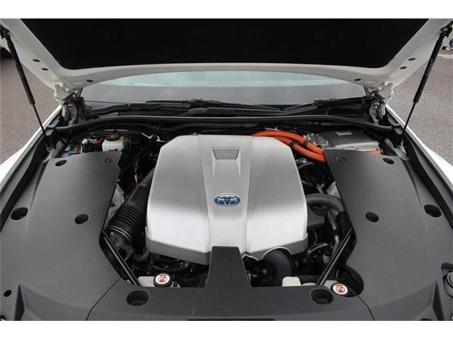 TOYOTA CROWN SEDAN HYBRID 2019 Image 31