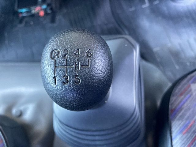 HINO DUTRO 2014 Image 31