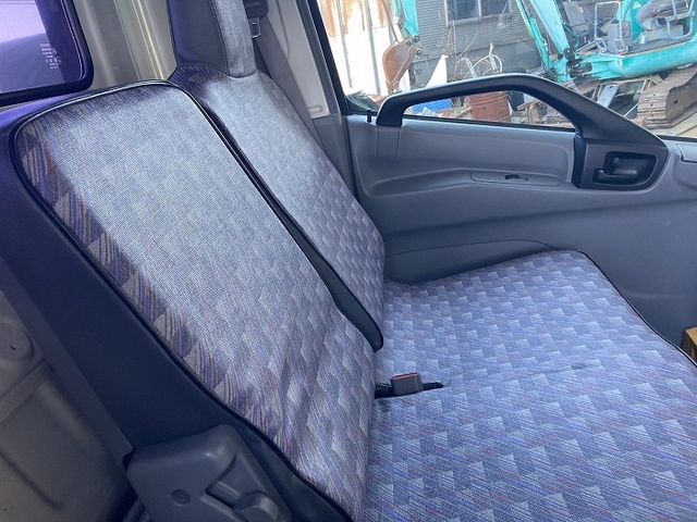 HINO DUTRO 2014 Image 31