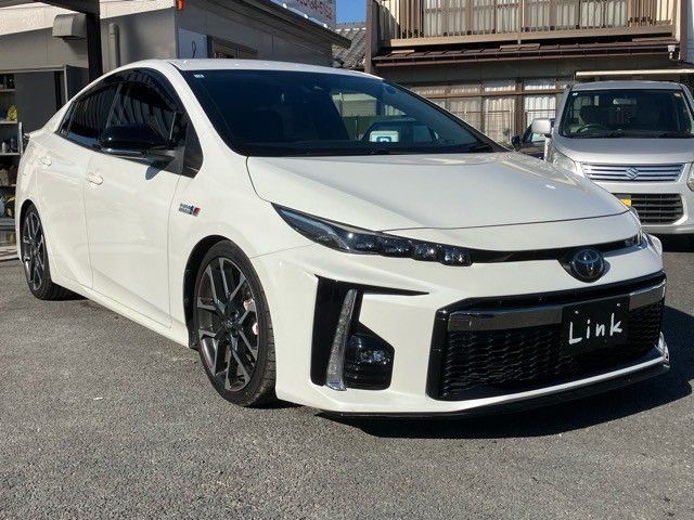 TOYOTA PRIUS PHV 2019 Image 31