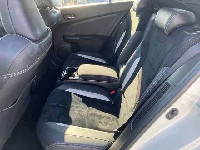 TOYOTA PRIUS PHV 2019 Image 31