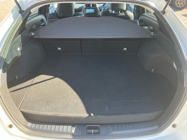 TOYOTA PRIUS PHV 2019 Image 31