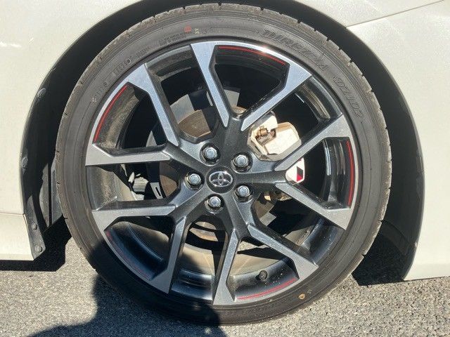 TOYOTA PRIUS PHV 2019 Image 31