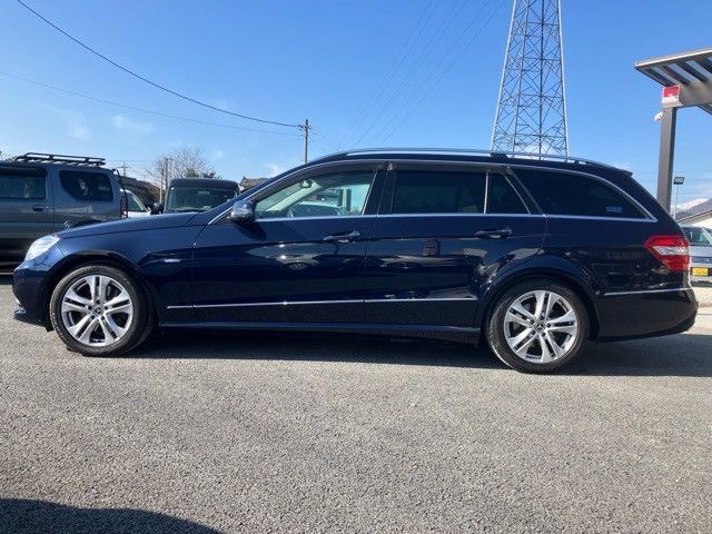 MERCEDES BENZ E CLAS 2012 Image 31