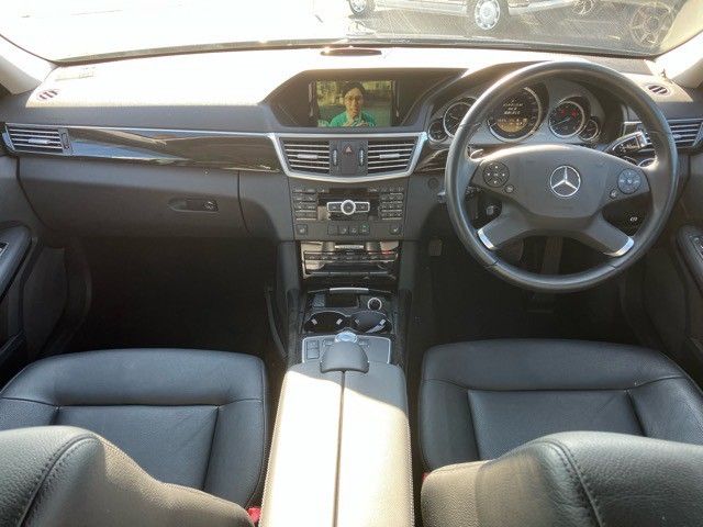 MERCEDES BENZ E CLAS 2012 Image 31