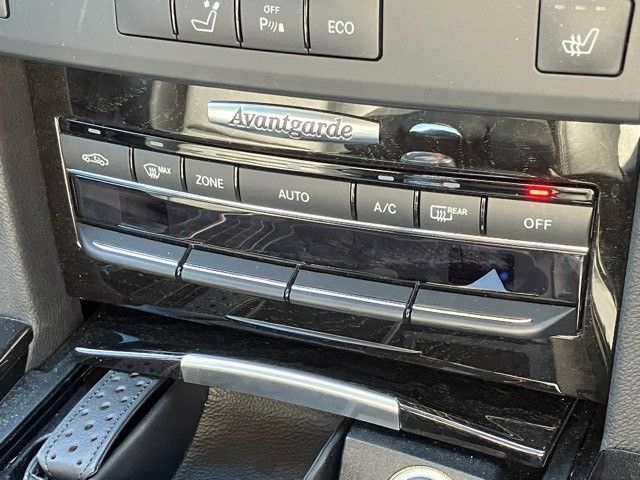 MERCEDES BENZ E CLAS 2012 Image 31