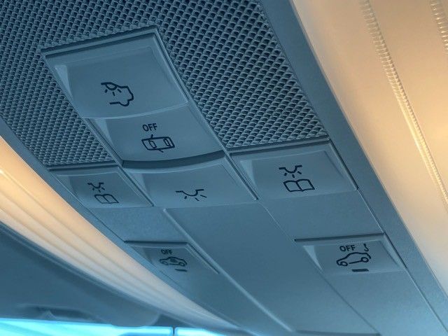 MERCEDES BENZ E CLAS 2012 Image 31