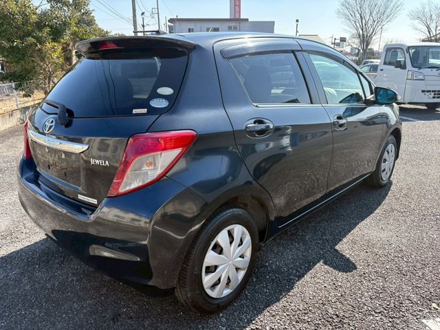 TOYOTA VITZ 2011 Image 31