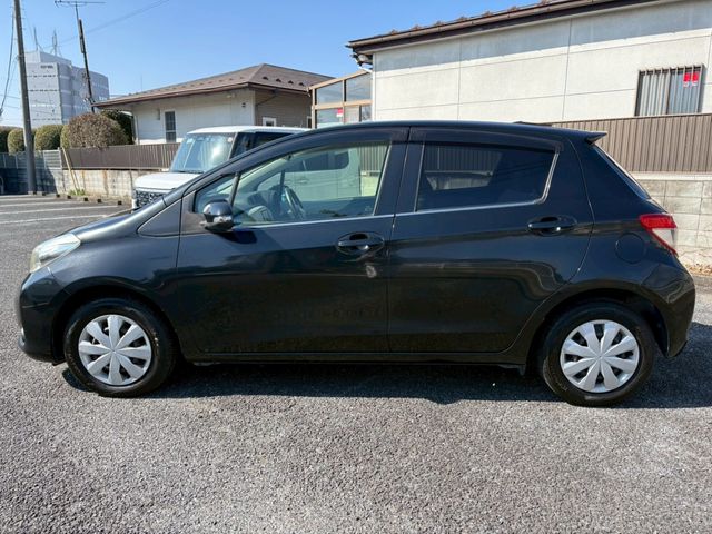 TOYOTA VITZ 2011 Image 31