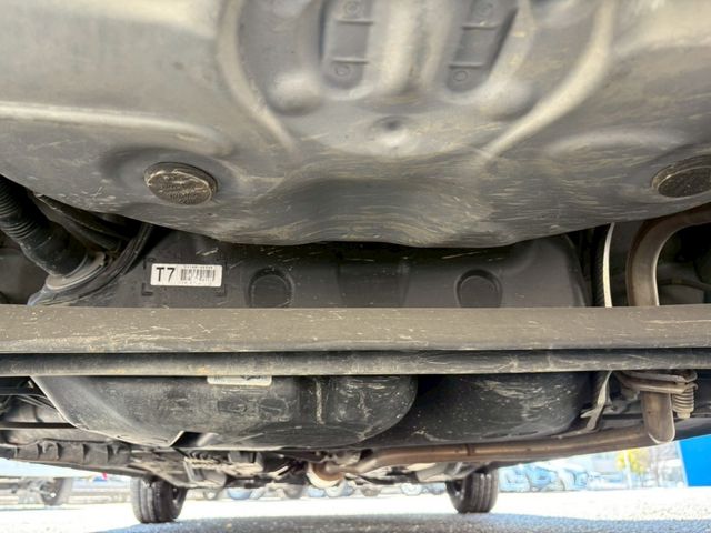 TOYOTA VITZ 2011 Image 31