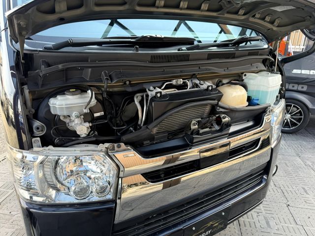 TOYOTA HIACE VAN 2WD 2020 Image 31