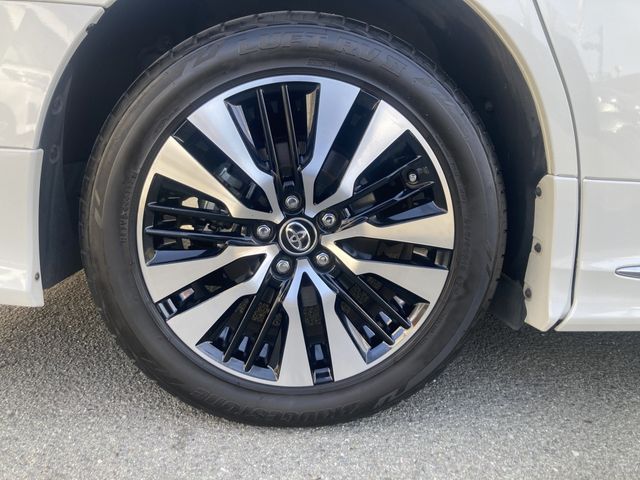 TOYOTA VELLFIRE 2018 Image 31