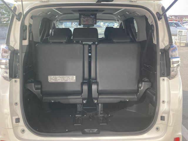 TOYOTA VELLFIRE 2018 Image 31