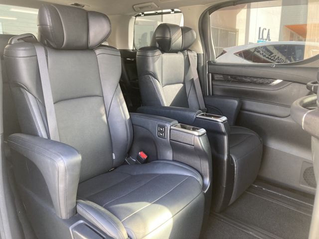TOYOTA VELLFIRE 2018 Image 31