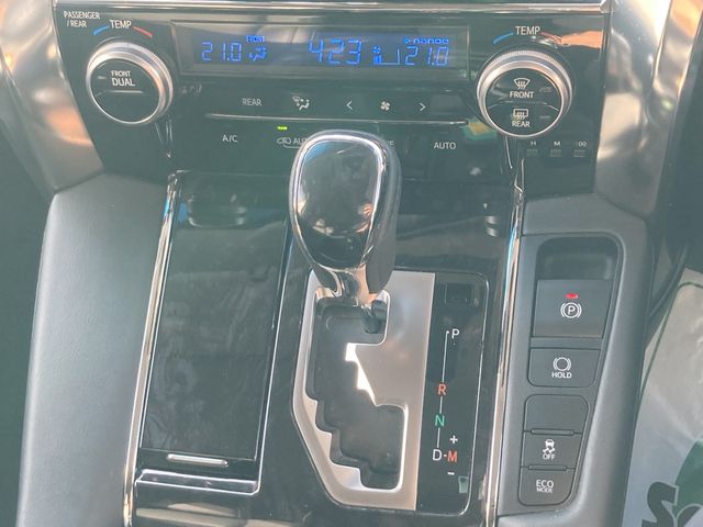 TOYOTA VELLFIRE 2018 Image 31