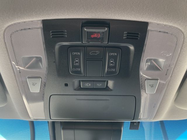 TOYOTA VELLFIRE 2018 Image 31