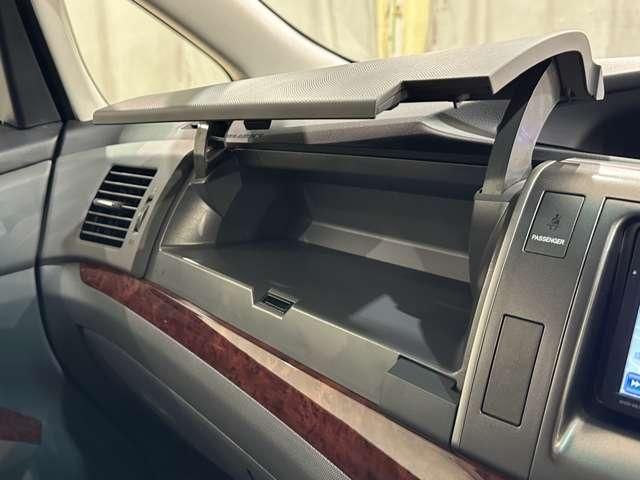 TOYOTA ESTIMA 2012 Image 31