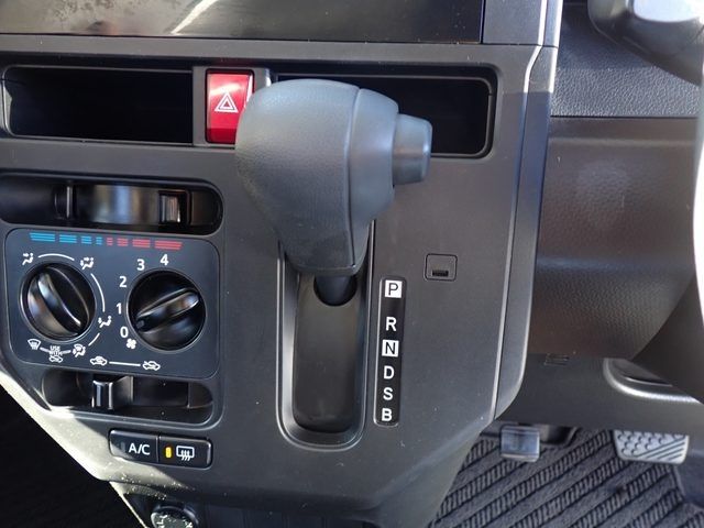 TOYOTA ROOMY 2022 Image 31