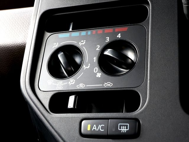 TOYOTA ROOMY 2020 Image 31