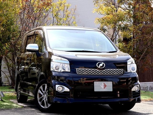 TOYOTA VOXY 2013 Image 31