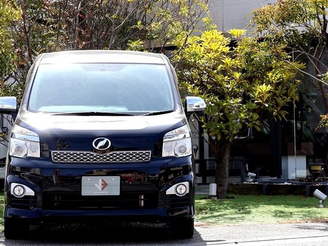 TOYOTA VOXY 2013 Image 31