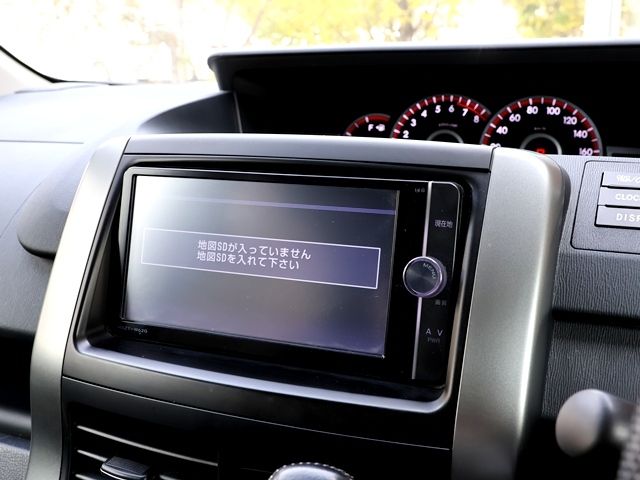 TOYOTA VOXY 2013 Image 31