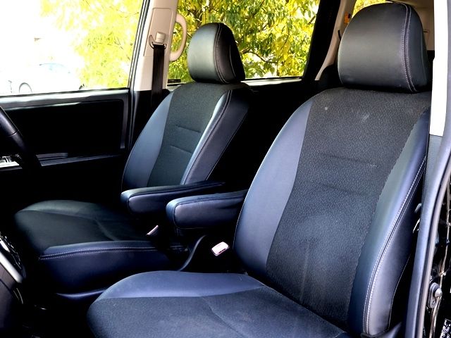 TOYOTA VOXY 2013 Image 31