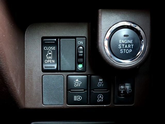 TOYOTA TANK 2019 Image 31