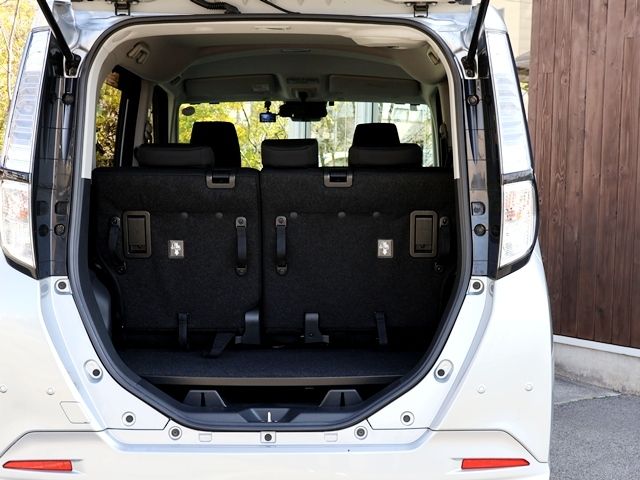 TOYOTA TANK 2019 Image 31