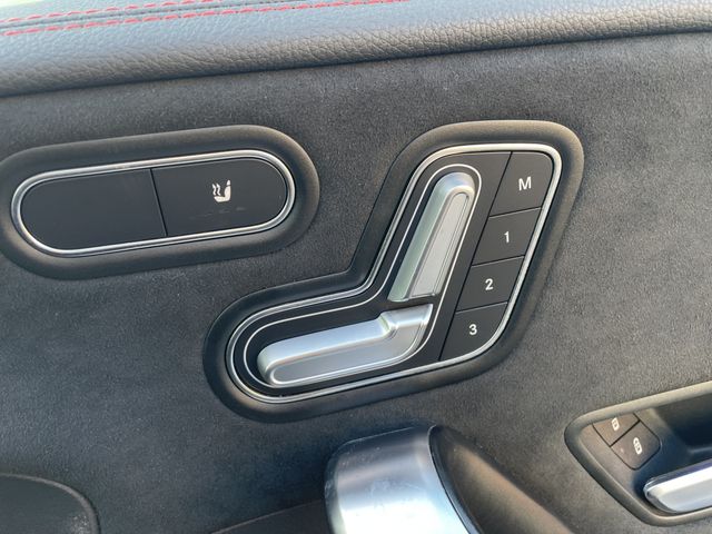 MERCEDES BENZ CLA CL 2020 Image 31