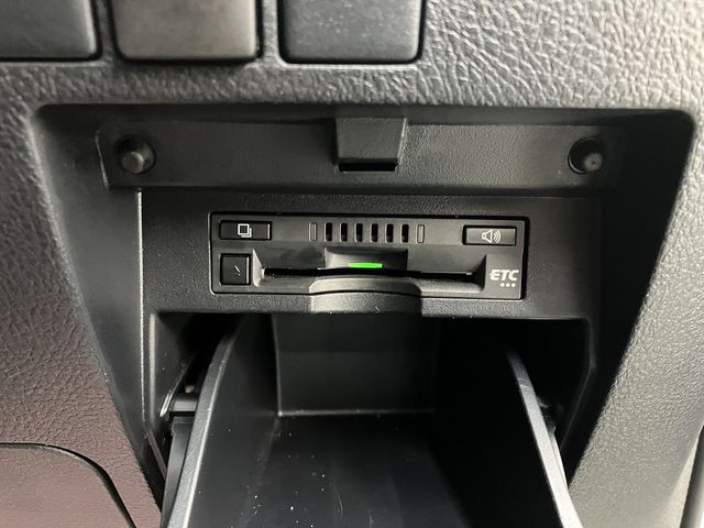 TOYOTA VELLFIRE 4WD 2017 Image 31